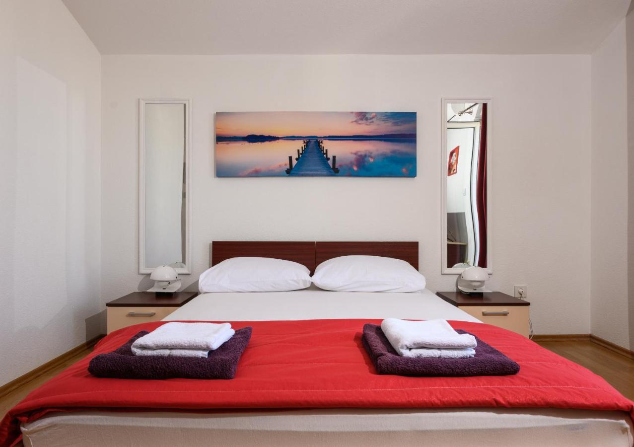 Apartments Blatancic Vodice Eksteriør bilde
